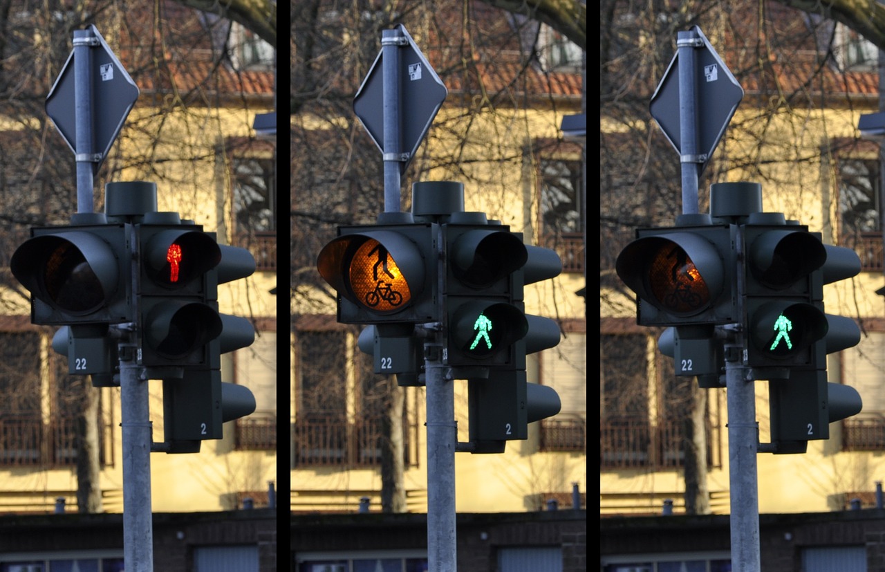 traffic light signal pedestrian 876045